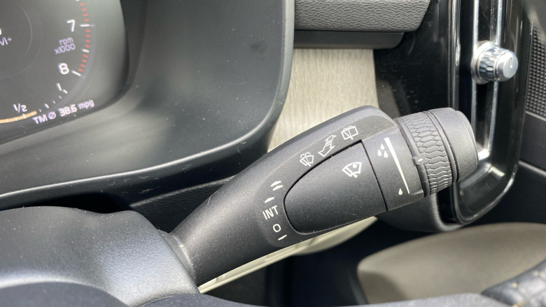 Volvo Xc40 1.5 T3 [163] Inscription Pro 5dr Geartronic Petrol Estate